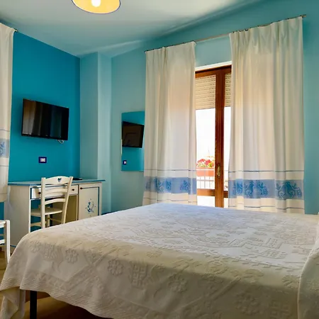 Bed & Breakfast Selvaggio Blu 4*