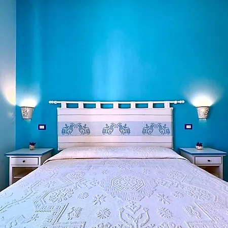 Selvaggio Blu Couette-café 4*
