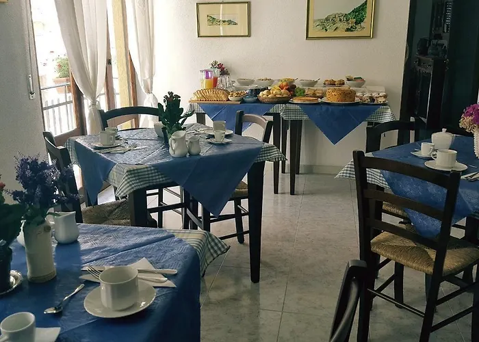 Couette-café Selvaggio Blu 4*